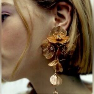 Zara Kate Middleton cascading floral earrings